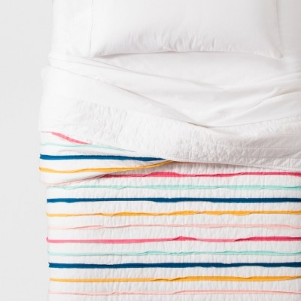 Pillow fort twin quilt